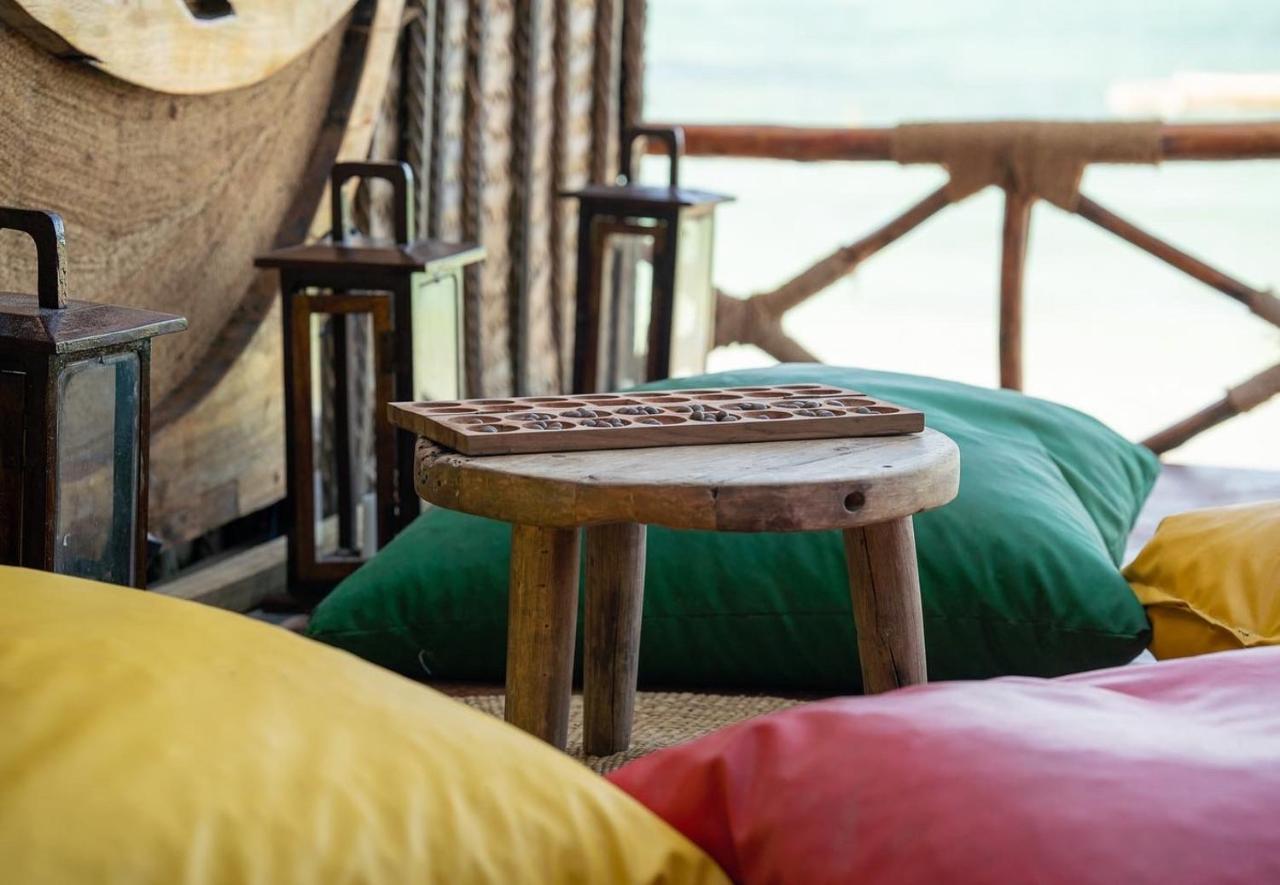 Sunrise Bed & Breakfast จัมเบียนี ภายนอก รูปภาพ