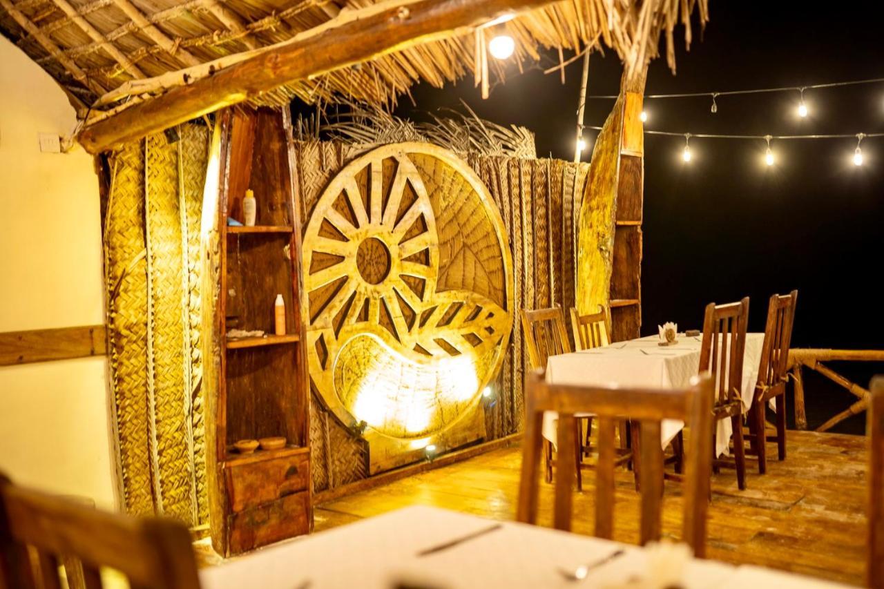 Sunrise Bed & Breakfast จัมเบียนี ภายนอก รูปภาพ
