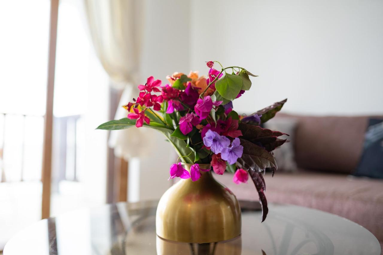 Sunrise Bed & Breakfast จัมเบียนี ภายนอก รูปภาพ