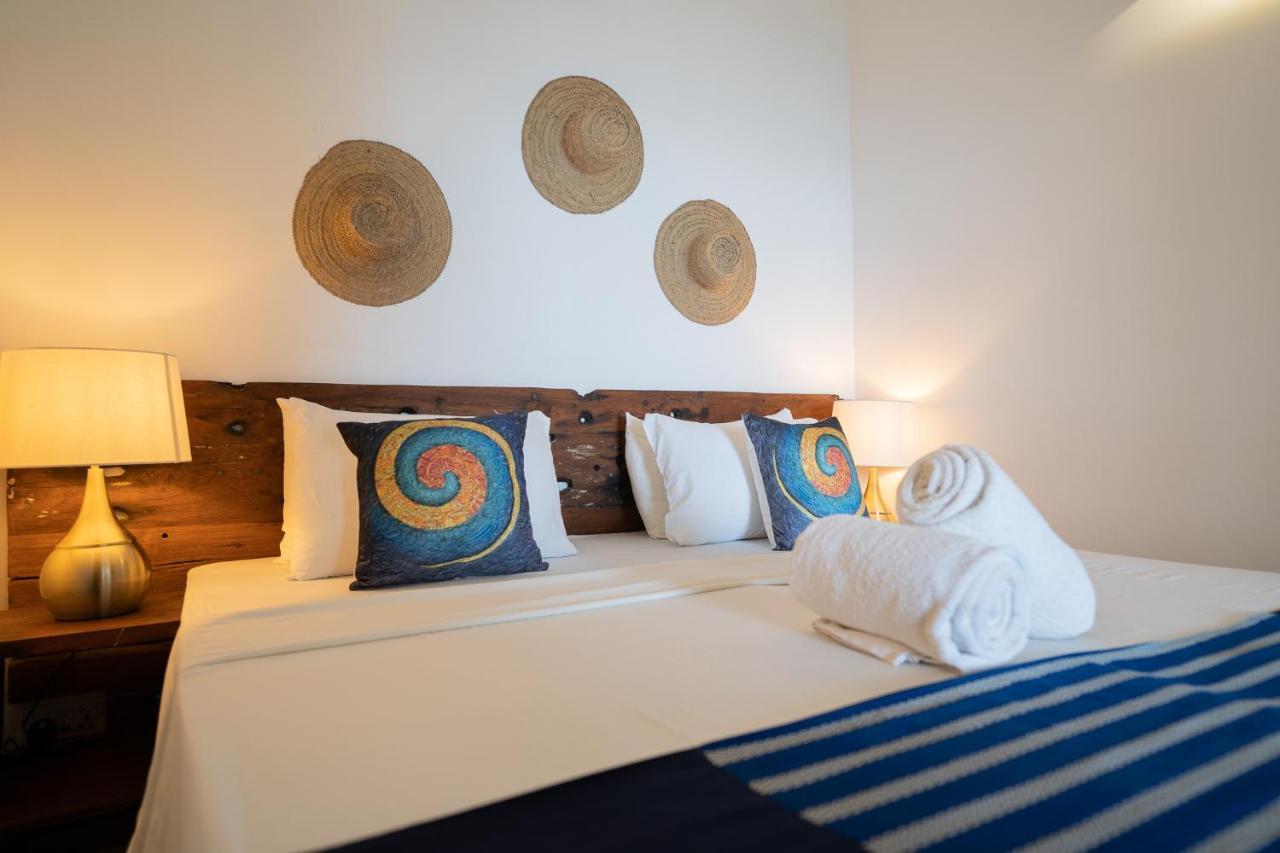 Sunrise Bed & Breakfast จัมเบียนี ภายนอก รูปภาพ