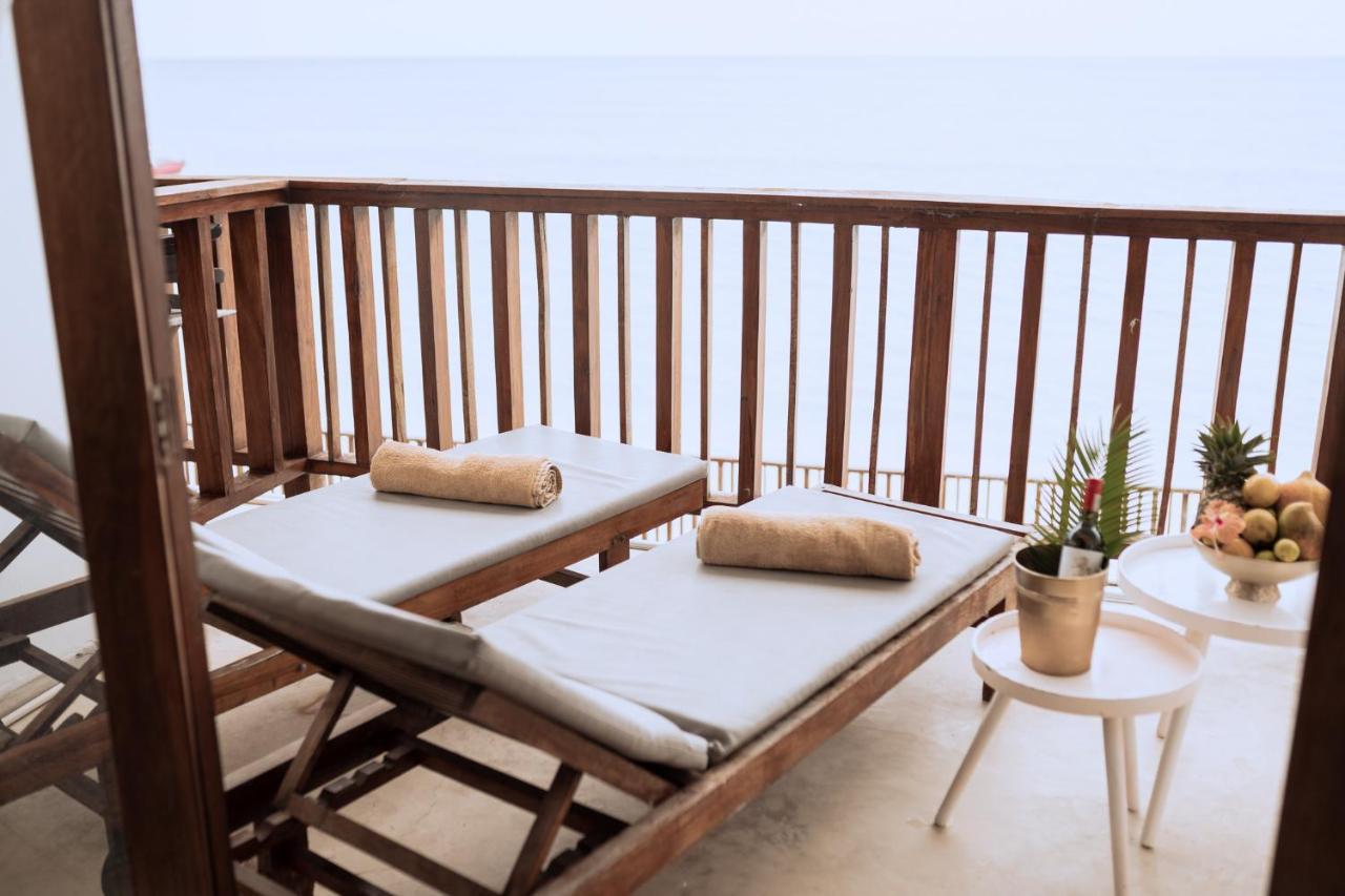 Sunrise Bed & Breakfast จัมเบียนี ภายนอก รูปภาพ