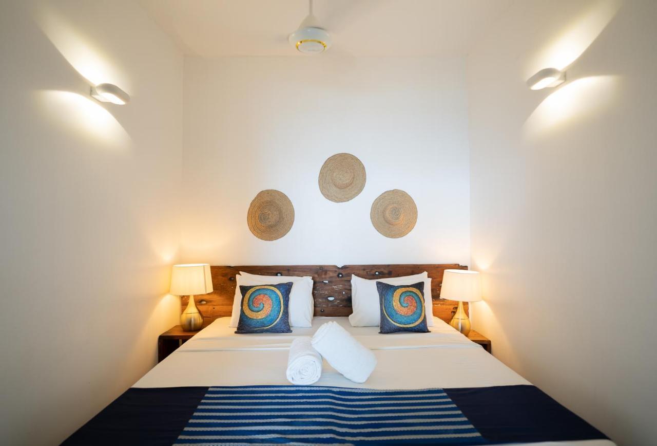 Sunrise Bed & Breakfast จัมเบียนี ภายนอก รูปภาพ